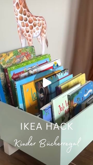 Diy Montessori Bookshelf, Ikea Trofast Desk Hack, Ikea Kids Room Hacks, Kids Room Bookshelf Ideas, Gulliver Ikea, Book Storage Ideas For Small Spaces, Knagglig Hack, Kids Book Storage Ideas, Book Storage Kids