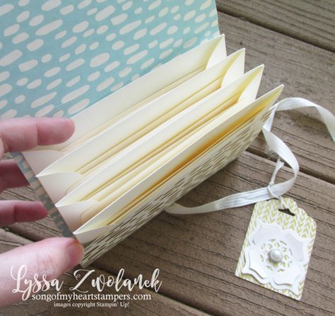 Envelope Pocket Stationery Holder notecards Lyssa Stampin Up convention DIY cardmaking tutorials Notecard Holder, Stationary Diy, Hot Glue Art, Gift Card Presentation, Accordion Folder, Cardmaking Tutorials, Envelope Book, Envelope Pocket, Accordion Book