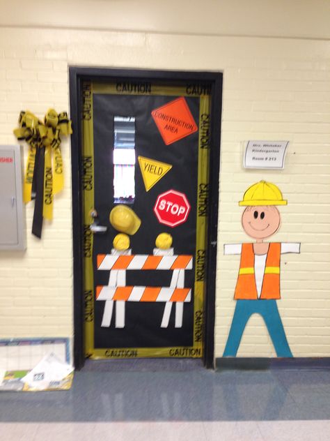 Construction school theme Construction Classroom, Construction Theme Classroom, Under Construction Theme, Preschool Construction, School Hallways, Vbs Themes, Classroom Transformation, Creative Curriculum, Construction Theme