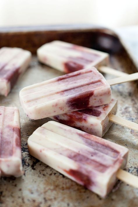 Fig And Goat Cheese, Fig Goat Cheese, Fig Dessert, Breakfast Popsicles, Fig Tart, Popsicles Recipe, Roasted Figs, Goat Cheese Recipes, Almond Crusted