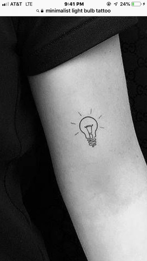 Tattoo Fashion Clothing, Light Bulb Tattoo, Lightbulb Tattoo, 2023 Tattoo, Lamp Tattoo, Ing Civil, Characters From Movies, Cool Tattoos For Guys, World Tattoo