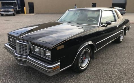 37K Mile 1979 Pontiac Grand Prix SJ #ForSale #Pontiac - https://barnfinds.com/37k-mile-1979-pontiac-grand-prix-sj/ Mercedes Benz Trucks, Yamaha Motorcycles, New Nissan, Racing Helmets, New Mercedes, Nissan 370z, Pontiac Grand Prix, Buick Regal, Lamborghini Gallardo