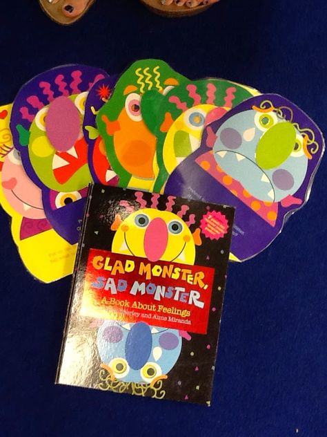 Glad Monster Sad Monster #annemiranda #edemberley #monster #gladmonster #childrensbook #emotions #masks Monster Preschool, Feelings Preschool, Monster Classroom, Emotions Game, Monster Activities, Happy Monster, Kids Feelings, Monster Craft, All About Me Activities