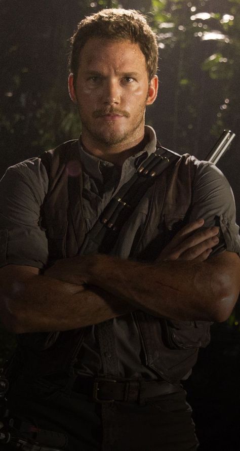 Owen Grady Jurassic World, Jurassic World Chris Pratt, Disney Guys, Claire Dearing, Owen Grady, Jurassic World 2015, Jurrasic World, Indominus Rex, Animal Behaviorist