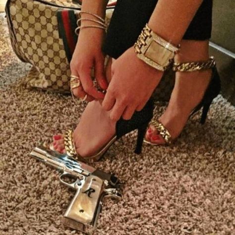 25 Images of the Mexican Drug Cartel Showing Off On Instagram - Wow Gallery A Woman, The Story, High Heels, Heels, Instagram