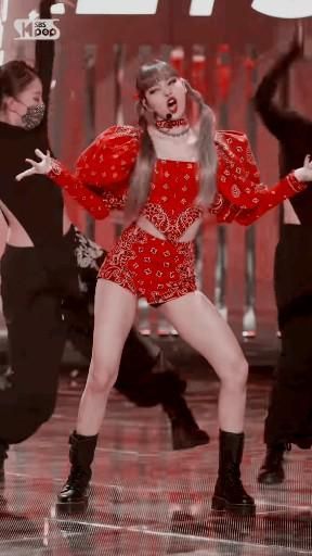 Lisa Lalisa Fancam, Lisa Lalisa Dance, Lalisa Dance, Lalisa Fancam, Maquillaje Aesthetic, Dancer Quotes, Moana Movie, Kristen Stewart Movies, Lisa Fancam