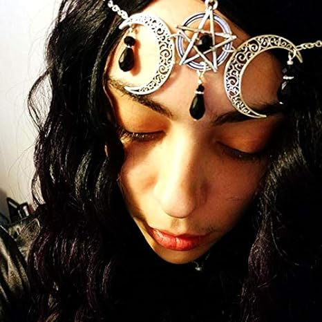 DoubleNine Star Crescent Boho Bridal Headpiece Pendant Gothic Forehead Black Beads Head Chain Headband Retro Hair Accessories Headpiece Boho Wedding Head Dress for Women Bride Wedding Vampire Queen Aesthetic, Moon Headpiece, Goddess Of Dreams, Goddess Witchcraft, Moon Moodboard, Dragons And Dungeons, Witchy Accessories, Head Chain Jewelry, Witchy Hair