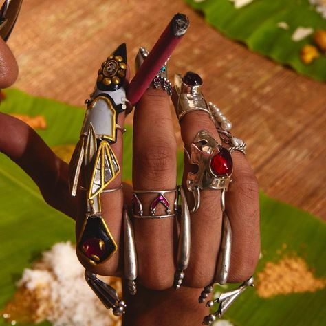 Bhavya Ramesh on Instagram: "Believe me when I say my rings are so versatile 🍴hehe 😸 #nobodydoitlikebr #earlystagesofeyewearaddiction •Designer and Campaign…" Bhavya Ramesh Jewellery, Experimental Jewelry, Bhavya Ramesh, Pokemon Ring, Antique Grunge, Planet Nibiru, Maximalist Jewelry, Indian Princess, Erykah Badu