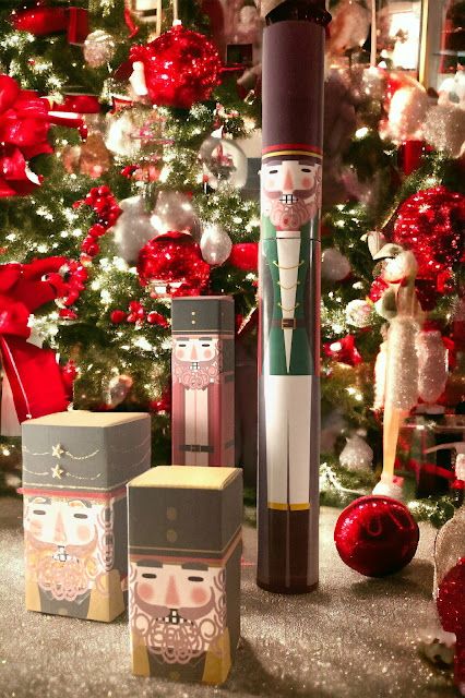 a group of nutcracker boxes omade otu of downloadable templates Nutcracker Gifts, Diy Nutcracker, Diy Christmas Deco, Diy Holiday Gifts, Holiday Diy, Christmas Deco, Christmas Magic, Nutcracker, Diy Paper