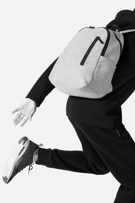 Techwear Backpack, Backpack Design Concept, Accessory Styling, Minimal Backpack, Mens Backpack Fashion, Bag Photography, Backpack Photography, Backpack Art, Modern Backpack