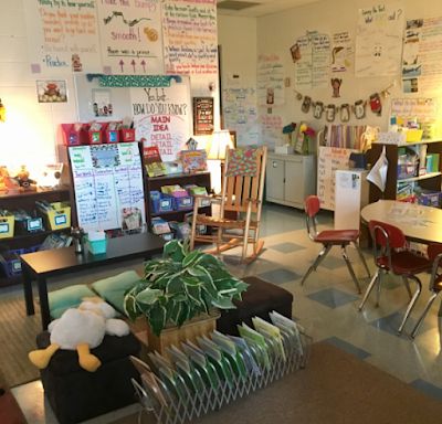 Literacy Loving Gals: A Quick Peek: My RtI Reading Room Teacher Core Aesthetic, School Counselor Aesthetic, Kindergarten Teacher Aesthetic, Career Moodboard, High School English Classroom Decor, Teaching Aesthetic, Teacher Core, Classroom Aesthetic, Teacher Lifestyle