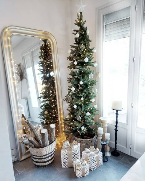 Catch everyone's attention with a tree that delightfully fits in any corner of your home. Shop our Cathedral Fir and other slim trees through the link. Photo by @lili_and_craps on Instagram #BalsamHillUK #ChristmasDecor #ChristmasTree #ChristmasIdeas #ChristmasDesign #HomeDecor #Interior #InteriorDesign #Home #Design #Inspiration #Wreath #Garland #SmallChristmasTree #SlimChristmasTree Christmas Decorations Studio Apartment, Christmas Tree Slim Decorating Ideas, Slim Christmas Trees Decorated, Corner Christmas Tree, Aesthetic Home Design, Best Artificial Christmas Trees, Pencil Tree, Christmas Entry, Slim Christmas Tree