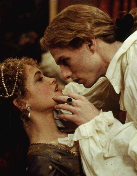 Lestat And Louis, Modern Vampires, Vampire Kiss, Victorian Vampire, Vampire Chronicles, Vampire Love, The Vampire Chronicles, Vampire Movies, I Love Cinema