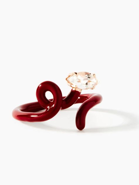 9 Unconventional Celebrity Engagement Rings That Go Against Tradition Cartier Engagement Ring, Princess Diana Engagement Ring, Pearl Halo Ring, Bea Bongiasca, Georgian Ring, Traditional Engagement Rings, Trending Engagement Rings, Celebrity Engagement Rings, Ring Trends