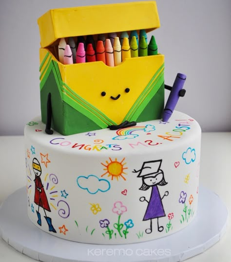 Kinder Graduation Cake, Crayon Cake, Crayola Birthday Party, Teachers Day Cake, Art Party Cakes, Rainbow Bagels, Crayon Birthday Parties, Graduation Teacher, Teacher Cakes