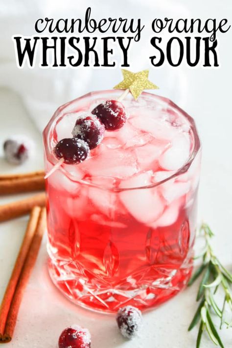 Cranberry Cinnamon Whiskey Sour, Cranberry Orange Whiskey Cocktail, Thanksgiving Whiskey Sour, Whiskey Sour Christmas, Cranberry Whiskey Sour Recipe, Cranberry Bitters Cocktails, Cranberry Whisky Sour, Winter Whiskey Sour, Nye Signature Cocktail