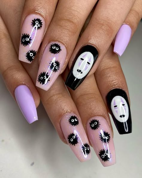 No Face Nails, Chihiro Nails, Pink Spooky Nails, Studio Ghibli Nail Art, Studio Ghibli Nails, Ghibli Nails, Easy Halloween Nails, November Nails Colors, Halloween Nails Designs