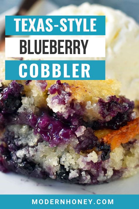 Blueberry Cobbler Recipe, Easy Blueberry Cobbler, Blueberry Cobbler Recipes, Chef Savvy, Blueberry Desserts, Dessert Simple, Blueberry Cobbler, Desserts Vegan, Cobbler Recipe