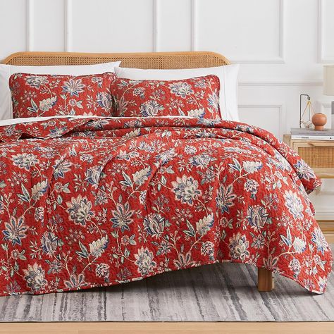 PRICES MAY VARY. Gorgeous Bedding Makeover in a Bag: Our Floral quilt king size set includes everything you need for a stylish bedroom makeover, from the king / California King quilt to the coordinating pillow shams, for a hotel quality room decor aesthetic. Dreamy Soft, Double Brushed Microfiber: Ultra comfy 110 GSM Microfiber, this King / Cal King quilt set gets softer with each wash. Non-shrink fabric keeps it big for for full coverage. Lightweight quilts, cozy but not heavy, perfect for all Bedding Makeover, Oversized King Quilt, California King Bedding Sets, King Quilt Bedding, California King Quilts, King Size Quilt Sets, Navy Bedding, Pretty Bedding, King Quilt Sets