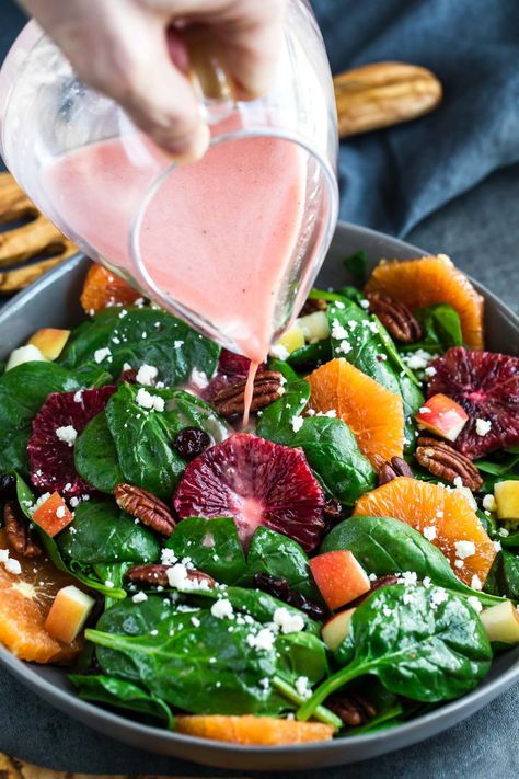 Spinach Salad Dressing Recipe, Citrus Salad Dressing, Spinach Salad Dressing, Cranberry Spinach Salad, Blood Orange Recipes, Fancy Salads, Christmas Salad Recipes, Platter Ideas, Citrus Dressing