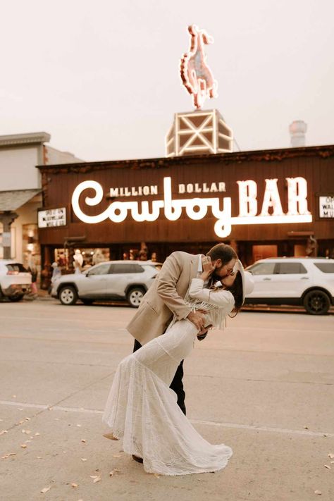 Wyoming Style, Million Dollar Cowboy Bar, Wild West Wedding, Cowboy Bar, Cowboys Bar, Documentary Wedding Photos, Wyoming Weddings, Jackson Hole Wedding, Jackson Wyoming