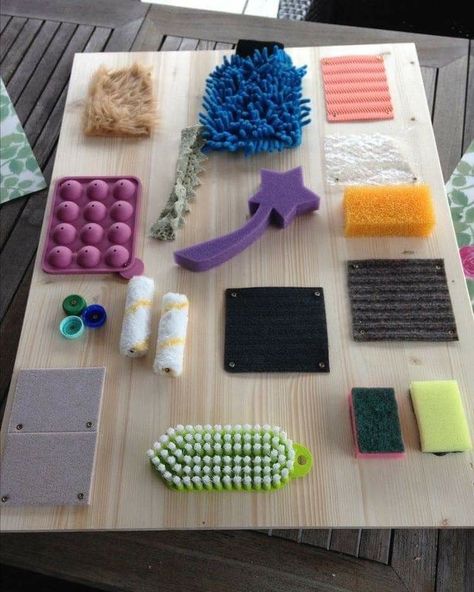 Baby Activity Board, Baby Sensory Board, Diy Sensory Board, Diy Sensory, Baby Sensory Play, Sensory Crafts, Sensory Activities Toddlers, Baby Play Activities, Nursery Activities