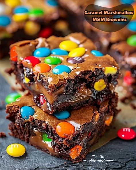 Daily Recipes and Tips 😋 The Original | 🍫 Caramel Marshmallow M&M Brownies 🍬 | Facebook M M Brownies, Chocolate Fudge Bars, Easy Brownie Recipe, Easy Brownie, Make Dessert, Homemade Baking, Fudge Bars, Cookie Bar, Easy To Make Desserts