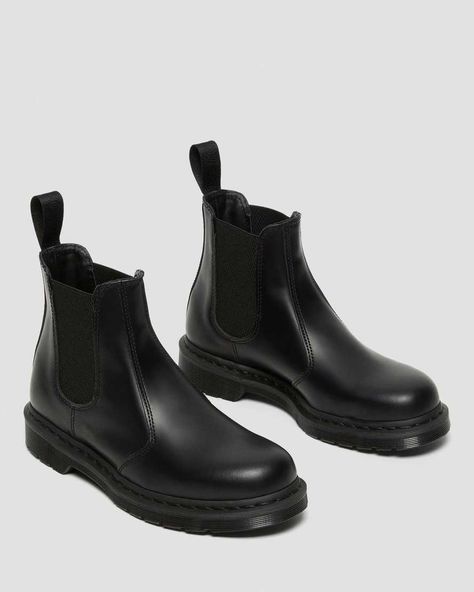 2976 MONO SMOOTH LEATHER CHELSEA BOOTS | Dr. Martens Doc Martens Homme, Dr Martens Homme, Mens Suede Slippers, 2976 Chelsea Boots, Dr Martens Chelsea, Designer Shoes Sneakers, Black Boots Men, Doc Martens Boots, Fashion Activewear