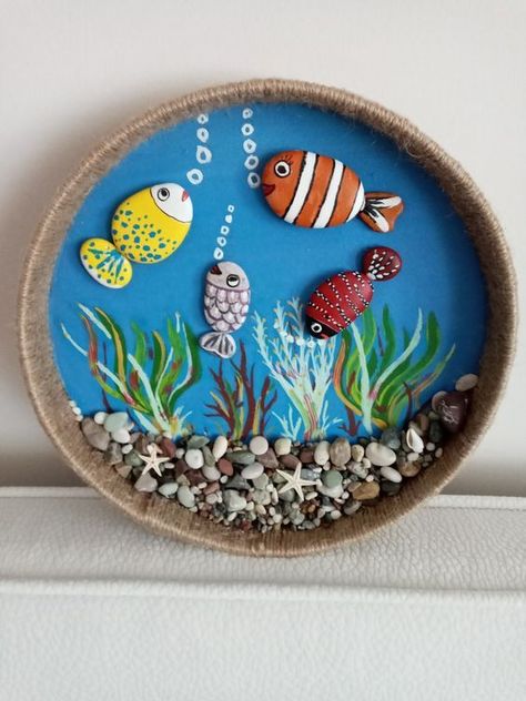 Stone Art Diy, Diy Rock Art, Stone Art Painting, Sea Crafts, Painted Rocks Craft, Art N Craft, Paper Towel Roll Crafts, Stone Crafts, Seashell Crafts