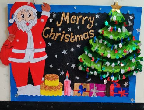 Crismas Decoration Classroom, School Board Decoration For Christmas, Christmas Soft Board Decoration Ideas, Christmas Notice Board Decoration, Crismas Craft For Kids, Christmas Board Decorations, Crismas Craft Ideas, Christmas Display Boards Nursery, Christmas Charts For School