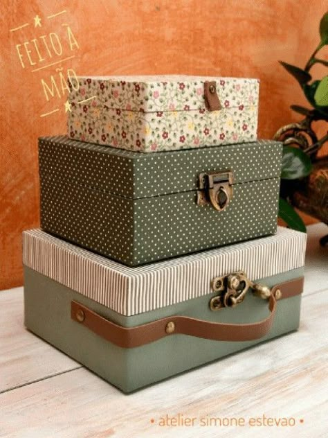 Cartonnage Boxes, Wooden Box Crafts, Green Room Decor, Horns Decor, Bridal Gift Wrapping Ideas, Diy Storage Boxes, Decoupage Box, Box Packaging Design, Paper Crafts Diy Tutorials