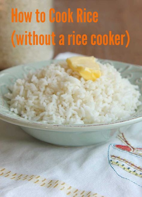 How to Cook Rice Boiled Rice Recipes, Cooking Brown Rice, Stovetop Rice, Fluffy White Rice, Rice Recipes Vegan, Rice And Beans Recipe, Tips For Cooking, Seasoned Rice Recipes, Cooking Basmati Rice