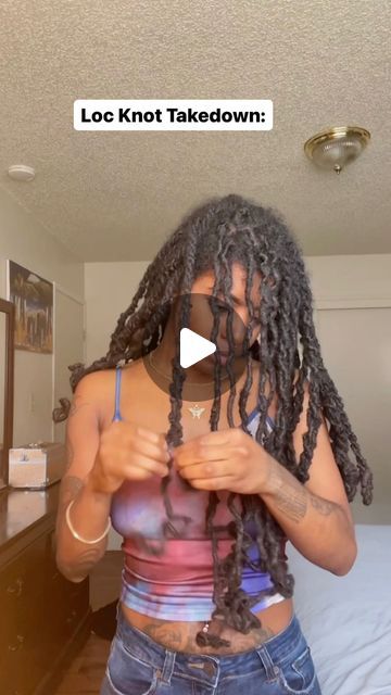 six | locs & 5D talks on Instagram: "loc knot takedown ✨⬇️✨ loc combs are now available at @neternaturals :D ���👏🏾 all products used are @neternaturals 🌿 stream 𝒈𝒓𝒂𝒕𝒊𝒕𝒖𝒅𝒆 by me @nubeing666 🤎 #locs #locstyles #braidout #twistout #locstylesforwomen #womenlocstyles #loccommunity #starterlocs #longlocs #locsnation #locsjourney #loclivin #locjourney #locnation #locdhaircommunity #loclife #locslife #dreadlocs #dreadlocks" Long Freeform Locs, Twist Out On Locs, Loc Twist Out, Braid Out On Locs, Loc Braidout, Combining Locs, Loc Braid Out, Claw Clip Locs, Loc Two Strand Twist Styles