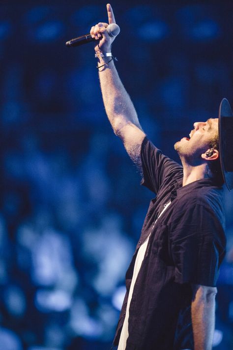 Joel Houston, Hillsong #joelhouston #hillsongunited Hillsong United, Shot List, Make Sense, Bible Study, Worship, Houston, Bible, Romance, The Unit