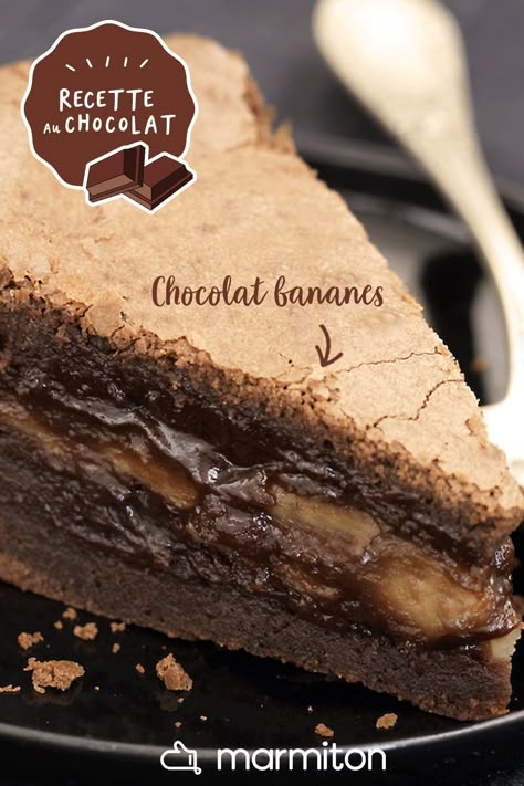 Gâteau chocolat banane ultra rapide ! #recettemarmiton #marmiton #recette #recettefacile #recetterapide #faitmaison #cuisine #ideesrecettes #inspiration #nestle #nestledessert #gateau #banane #chocolat #gouter Micro Onde, Flan, Food Inspiration, Cookie Recipes, Delicious Desserts, Tart, Biscuits, Pastry, Food And Drink