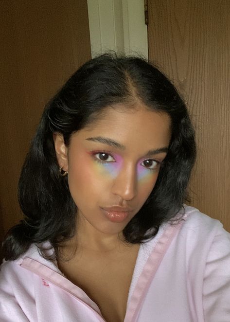 Rainbow Highlighter Makeup, Rainbow Undereye Makeup, Colored Undereye Makeup, Color Under Eye Make Up, Subtle Rainbow Makeup, Undereye Make Up, Rainbow Undereye, Gen Z Makeup, Lesbian Makeup