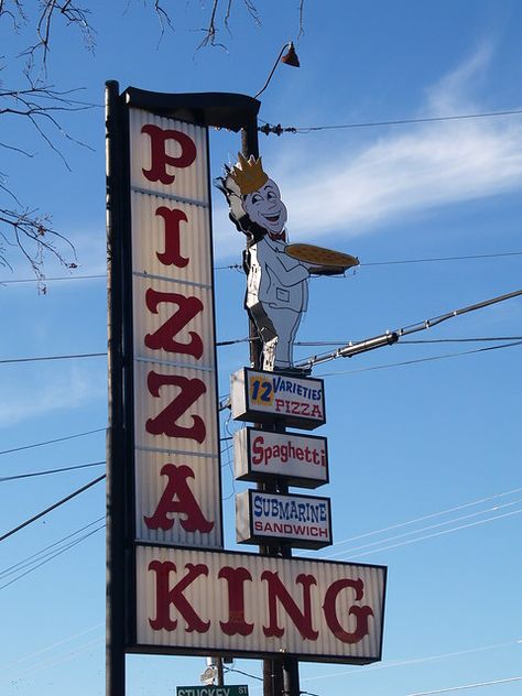 Longview Texas Old Historic Small Town in 2011 Pizza resta… | Flickr 50s Town Aesthetic, Small Town Texas, 50s Small Town, 70s Pizza Shop, Texas 1970s, Longview Texas, Republic Of Texas, I Love Pizza, Texas Roadtrip