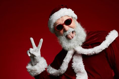 Christmas Sunglasses, Christmas Powerpoint, Cool Santa Claus, Santa Claus Pictures, Cute Christmas Ideas, Christmas Advertising, Eyewear Campaign, Blank Poster, Funny Poses