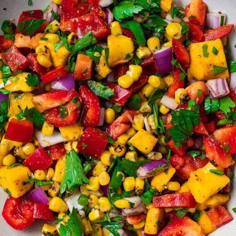 Mango Corn Red Pepper Salsa - Avocado Skillet Green Goddess Dip, Cottage Cheese Dips, Best Dip Recipes, Pepper Salsa, Salsa Ingredients, Healthy Dips, Crispy Tofu, Vegan Sides, Vegan Side Dishes