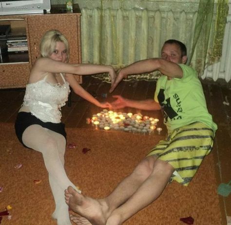 Cursed Sibling Images, Cringe Couple Pics, Non Cringe Couple Photos, Two People Poses Funny, Corny Couple Pictures, Cursed Couple Images, Silly Duo Poses, Eastern Europe Fashion, Weird Couples Pictures