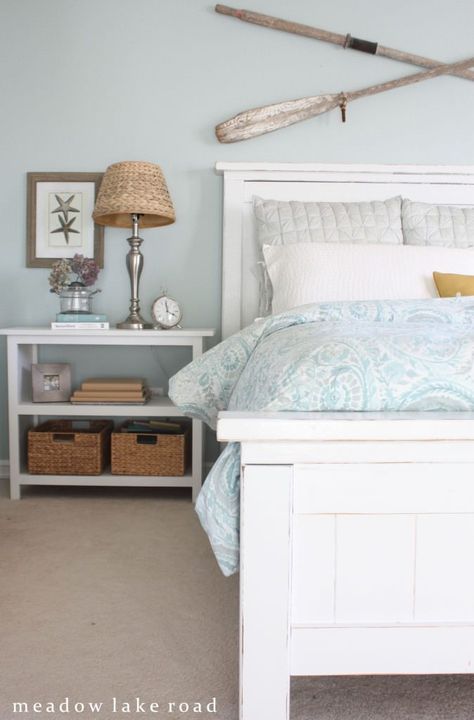 guest bedroom 16 Bedroom Paint Colors Master, Beach House Bedroom, Coastal Bedrooms, Cottage Bedroom, Beach Cottage Decor, Beach Bedroom, Coastal Bedroom, Coastal Furniture, Bedroom Paint Colors