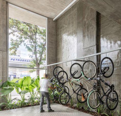 Gallery of Inspiring Architectural Projects for Bicycles - 32 Bike Shops, Bike Architecture, Bicycle Park, Bicycle Parking Architecture, Bike Parking Architecture, Bike Room Design, Bike Parking Design, Bicycle Parking Design, Biofilic Design