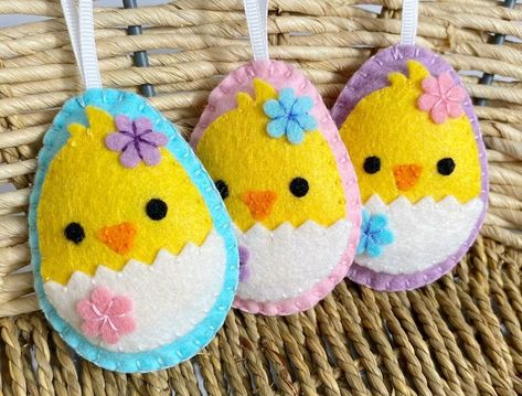 Felt Easter Chick Ornaments, Easter Chick Decoration, Felt Easter Eggs, Spring Decor - Etsy Poshta Design, Felt Easter Eggs, Spring Ornaments, Felt Easter Crafts, Easter Felt, Felted Projects, Egg Ornaments, Easter Ornaments, Valentine Tree