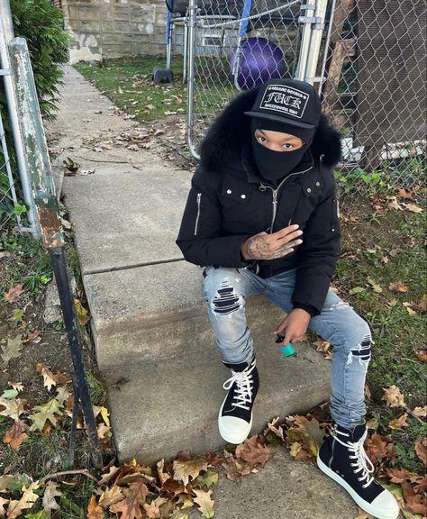 Jogging Suit Outfit, Gucci Outfit Men, Hood Drip, Tuff Pics, Gucci Outfit, Black Men Fashion Urban, Thug Style, Bape Hoodie, Charli Damelio Photos