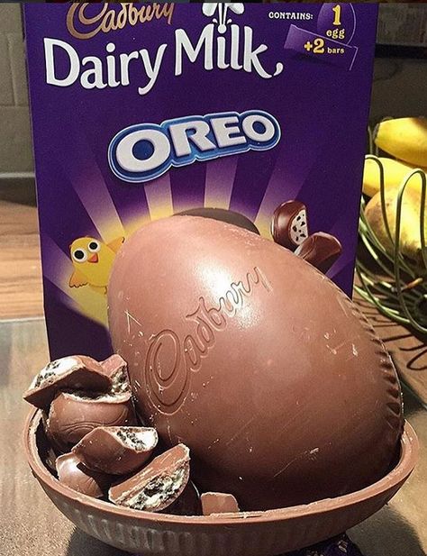 Cadbury Dairy Milk Oreo Chocolate Easter Egg Cadbury Easter Eggs, Cadbury Eggs, Cadbury Dairy Milk, Easter Eggs Chocolate, Milk Bar, Dairy Milk, I Want To Eat, Online Food, Tag Someone Who