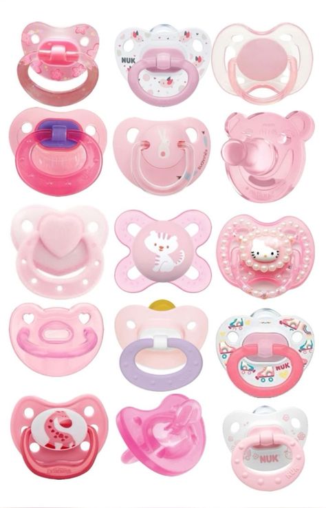 Pink Pacifier, Muñeca Baby Alive, Soft Kidcore Aesthetic, I Want A Baby, Newborn Mom, Paper Dolls Clothing, Pet Spaces, Mommy Goals, Baby Minnie