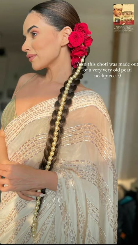 Braid Hairstyles With Paranda, Saari Hairstyles Hair, Choti Hairstyle For Bridal, Parandi Designs, Hair Choti Style, Gajra Braid, Choti Hair Style Hairstyles, Parandi Hairstyle, Flower Braid Hairstyles