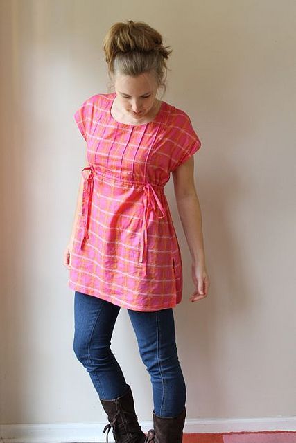 DIY tunic: Made by Rae Diy Tunic, Diy Maternity Clothes, Maternity Sewing, Code Clothes, Sewing Tops, Heather Ross, Tunic Pattern, Kitchen Remodeling, Clothing Ideas