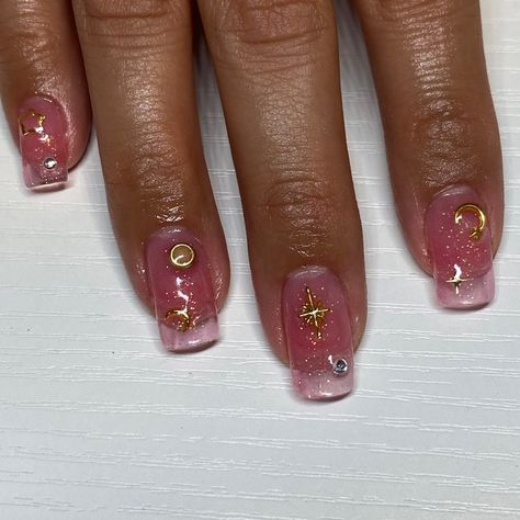 Jelly Nails With Charms, Jelly Pink Nails Glitter, Pink Jelly Glitter Nails, Pink Jelly Nails With Charms, Pink Jelly Nails With Hearts, Jelly Nails, Pretty Nail Designs, Dream Nails, Simple Nails