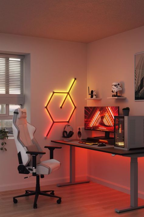 Nanoleaf Lines LED wall lights in desk setup beside the monitor Gaming Desk Lighting, Nanoleaf Lines, Nanoleaf Designs, Gaming Bedroom Ideas, Nanoleaf Lights, Games Room Inspiration, Gaming Bedroom, Video Game Room Design, Home Decor Shelves